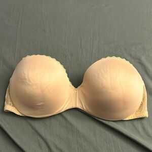 Strapless bra